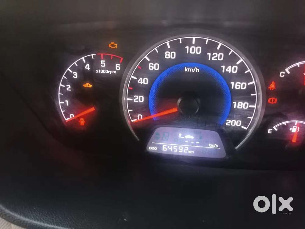 Mene Ertiga Le Li H Bus Isiliye Niklna H