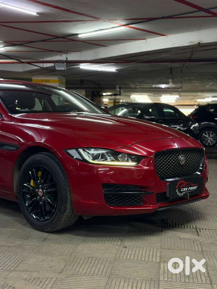 Jaguar Xe Portfolio, 2017, Petrol