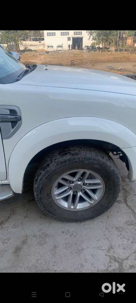 Ford Endeavour 2.2 Titanium At 4x2, 2013, Diesel