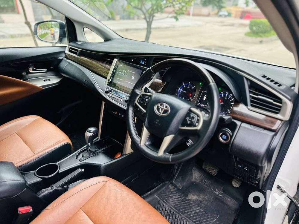 Toyota Innova Crysta 2.4 Z 7 Str, 2022, Diesel
