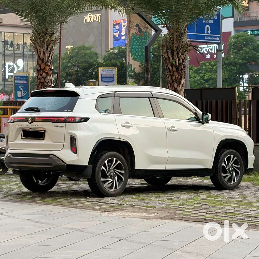 Maruti Suzuki Grand Vitara 1.5 Alpha Plus Dual Tone Intelligent Hybr..