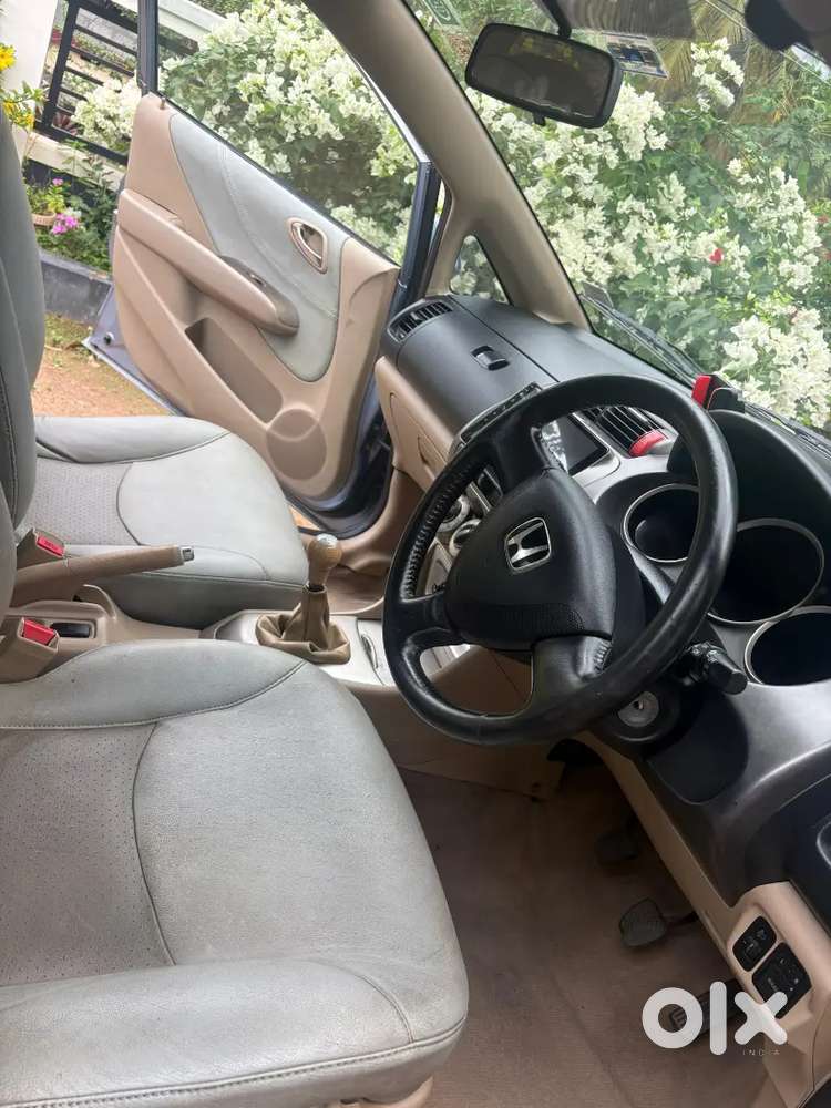 Honda City Zx 2006 Petrol Well Maintained