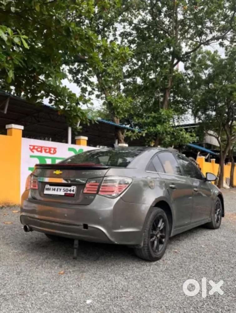 Chevrolet Cruze 2015 डीज़ल Well Maintained