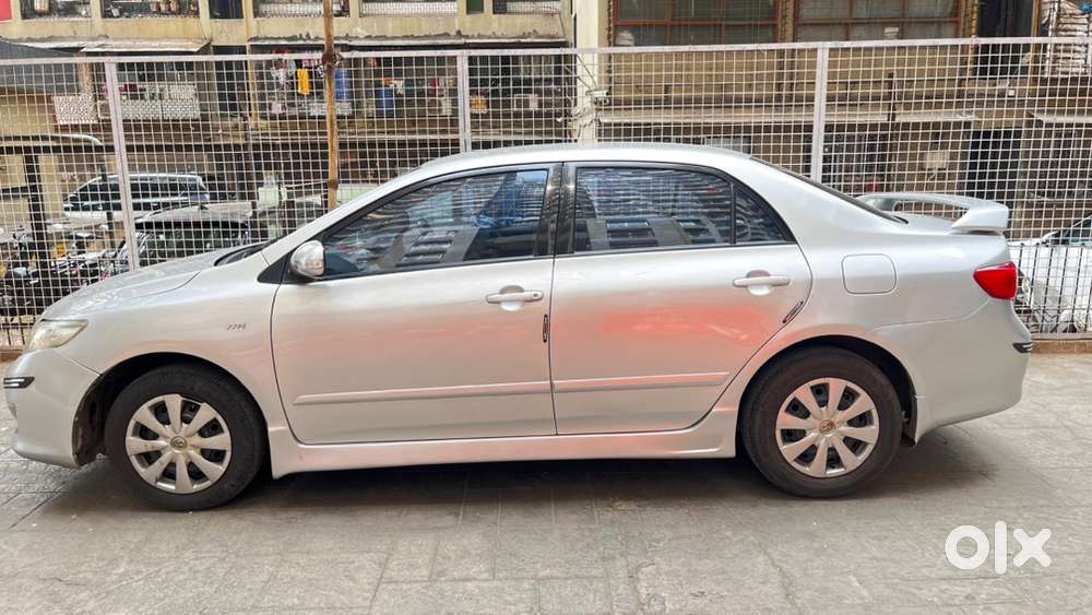 Toyota Corolla Altis 2010 J (petrol + New Sequential External Cng)