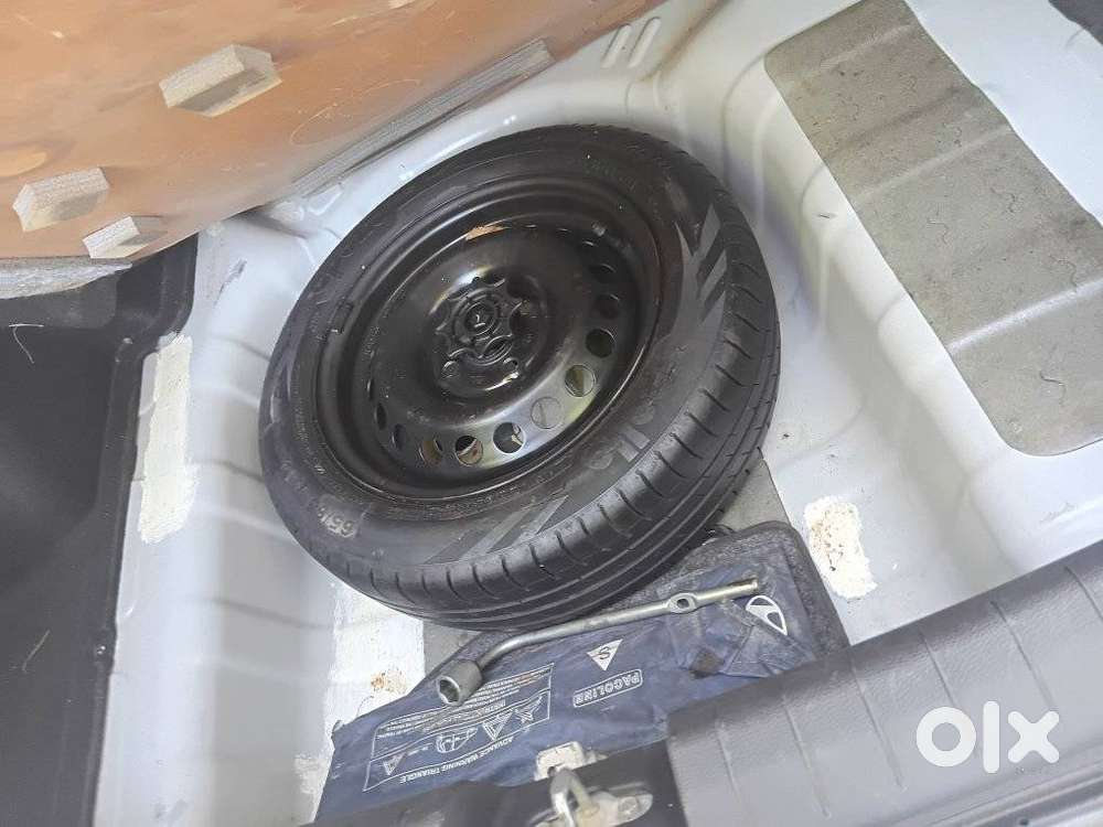 Hyundai Xcent 1.2l Kappa Dual Vtvt 5-speed Manual Base, 2014, Petrol