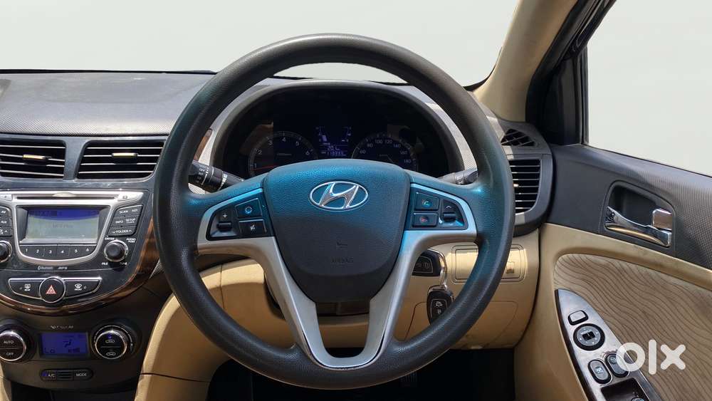 Hyundai Verna Fluidic 1.6 Vtvt Sx, 2014, Petrol