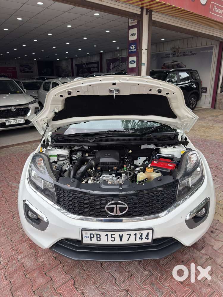 Tata Nexon 1.2 Revotron Xma Amt (s), 2019, Petrol