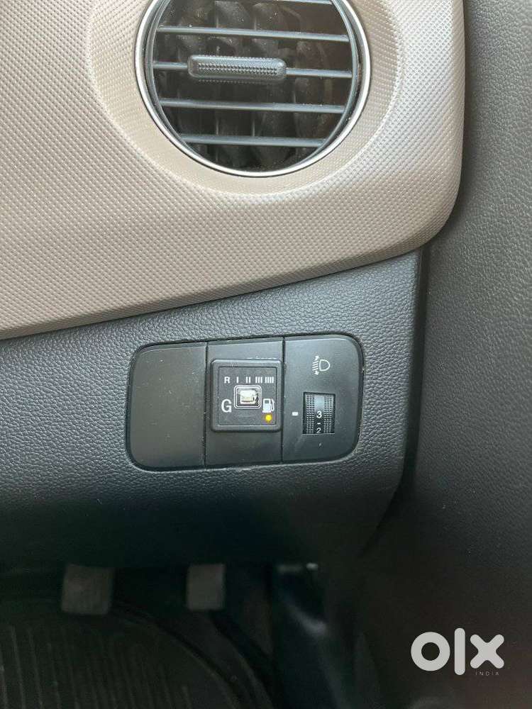 Hyundai Grand I10 Sportz Edition, 2016, Cng & Hybrids