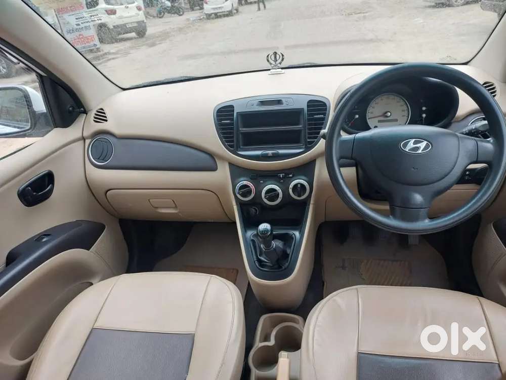 Hyundai I10 Sportz Petrol 2010