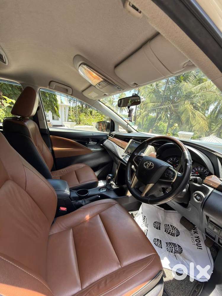 Toyota Innova Crysta 2017 Diesel Well Maintained