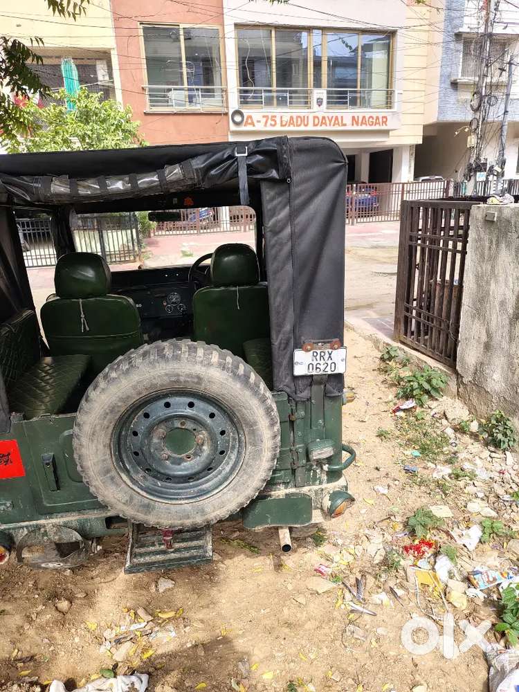 Mahindra Jeep Commander 750 1987