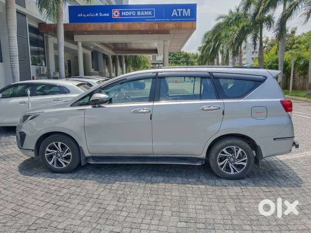 Toyota Innova Crysta 2.7 V, 2022, Petrol