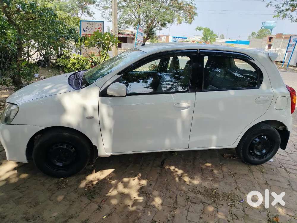 Toyota Etios Liva 2012