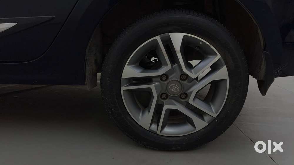 Tata Tigor Xza Plus, 2022, Petrol
