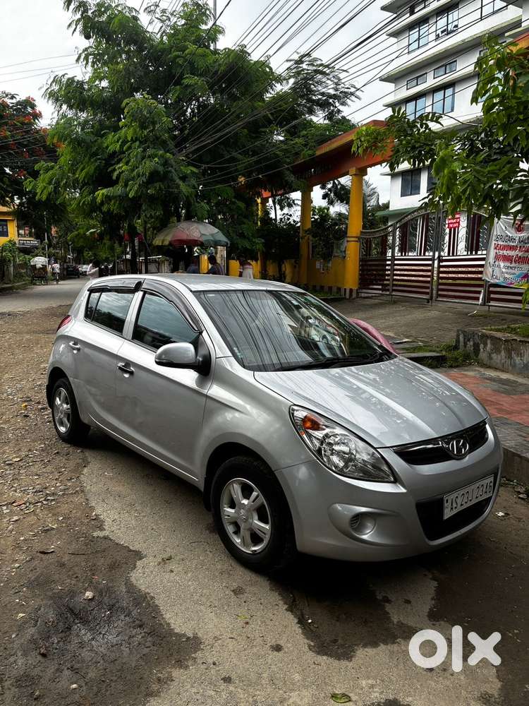 Hyundai I20 2011 Petrol 100000 Km Driven