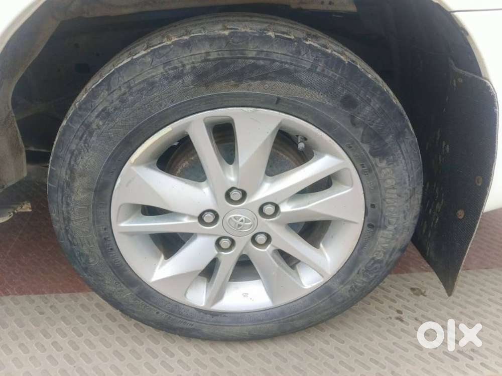 Toyota Innova Crysta 2.4 Gx Mt 8s, 2023, Diesel