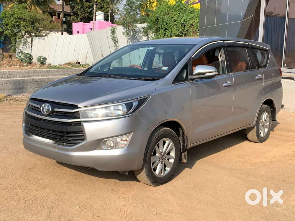 Toyota Innova Crysta 2.4 G Mt 8s, 2017, Diesel