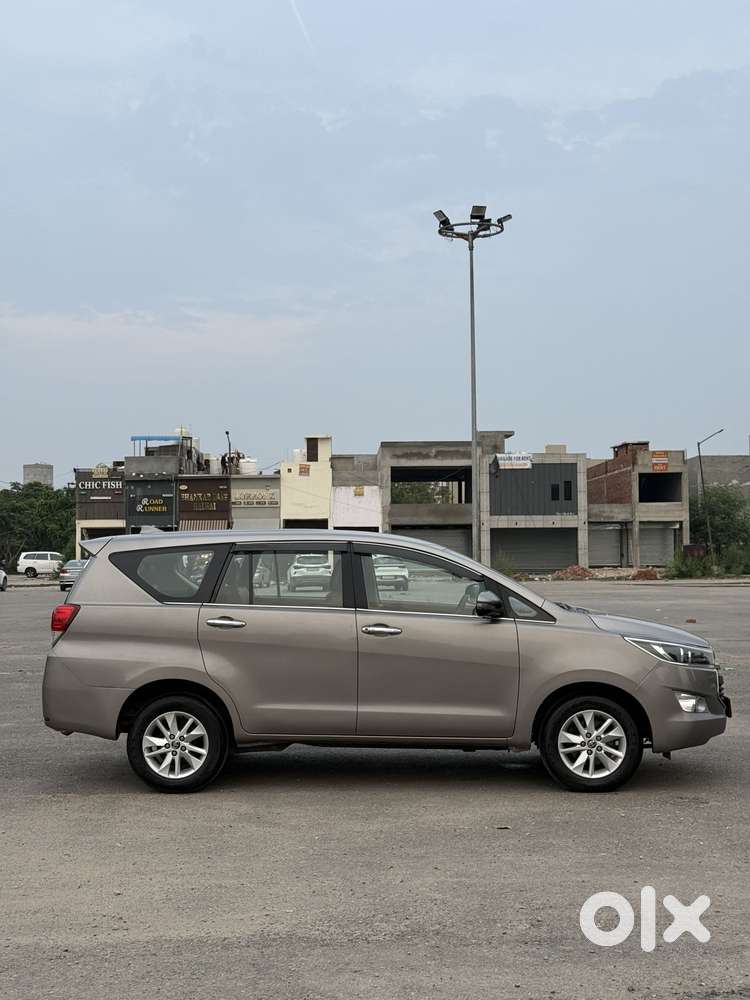 Toyota Innova Crysta 2.4 V 7 Str, 2018, Diesel