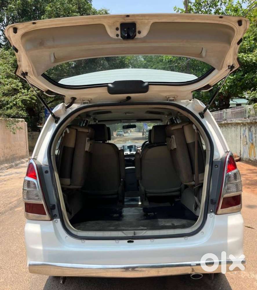 Toyota Innova 2.5 Z Diesel 7 Seater, 2014, Diesel