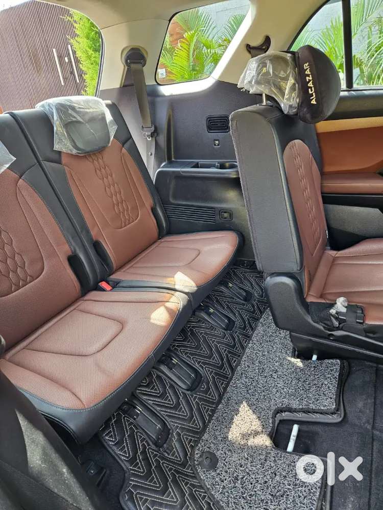Alcazar Automatic Fully Loaded Good Condition
