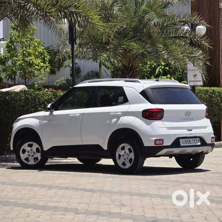 Hyundai Venue, 2021, Petrol