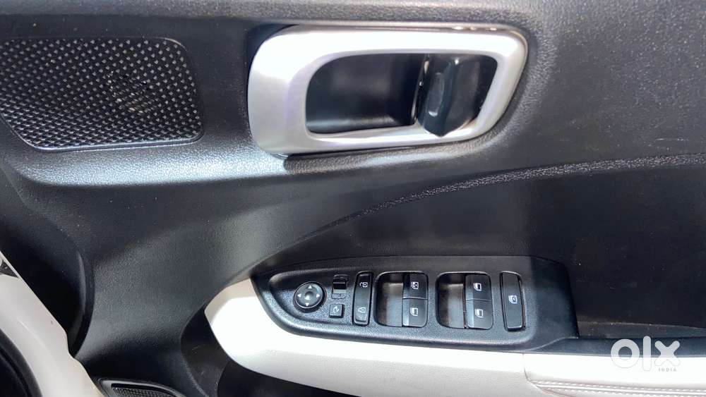 Hyundai Venue 1.0 Sx (o) Turbo Dct, 2022, Petrol