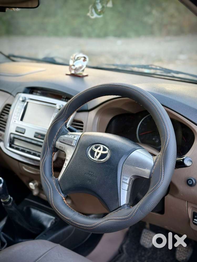 Toyota Innova 2.5 Vx 8 Str Bs-iii, 2016, Diesel