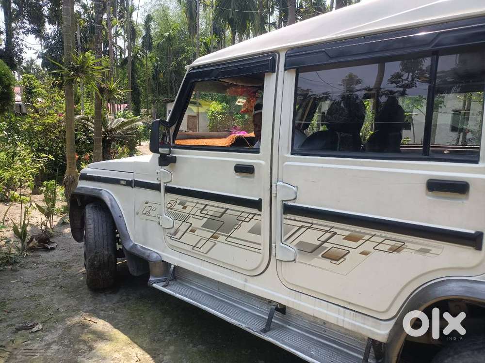 Bolero 9seater 2012-october