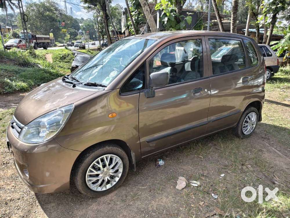 Maruti Suzuki Zen Estilo Lxi Bs Iv, 2010, Petrol