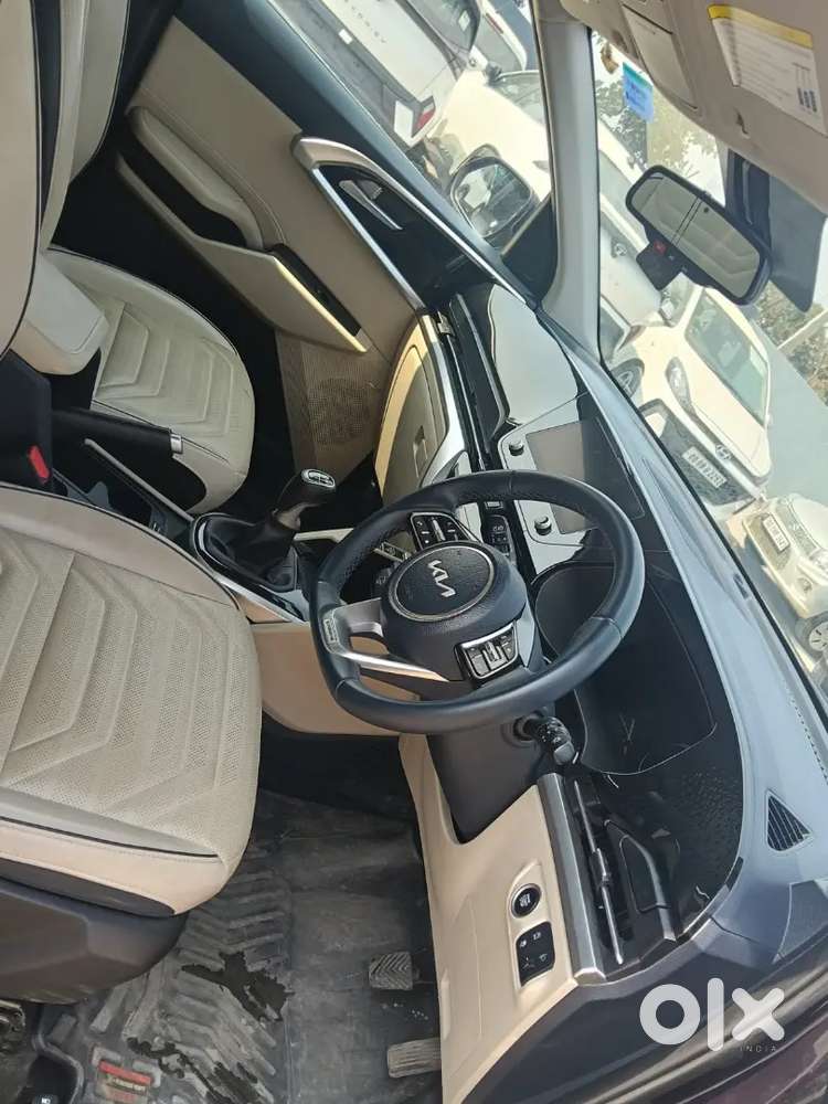 Kia Carens 2024 Petrol 13226 Km Driven Book Your Dream Vehicle.