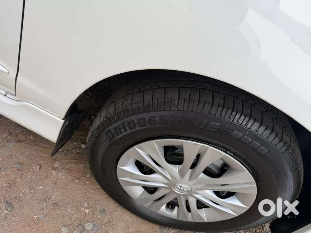 Toyota Innova 2.5 G (diesel) 8 Seater Bs Iv, 2016, Diesel