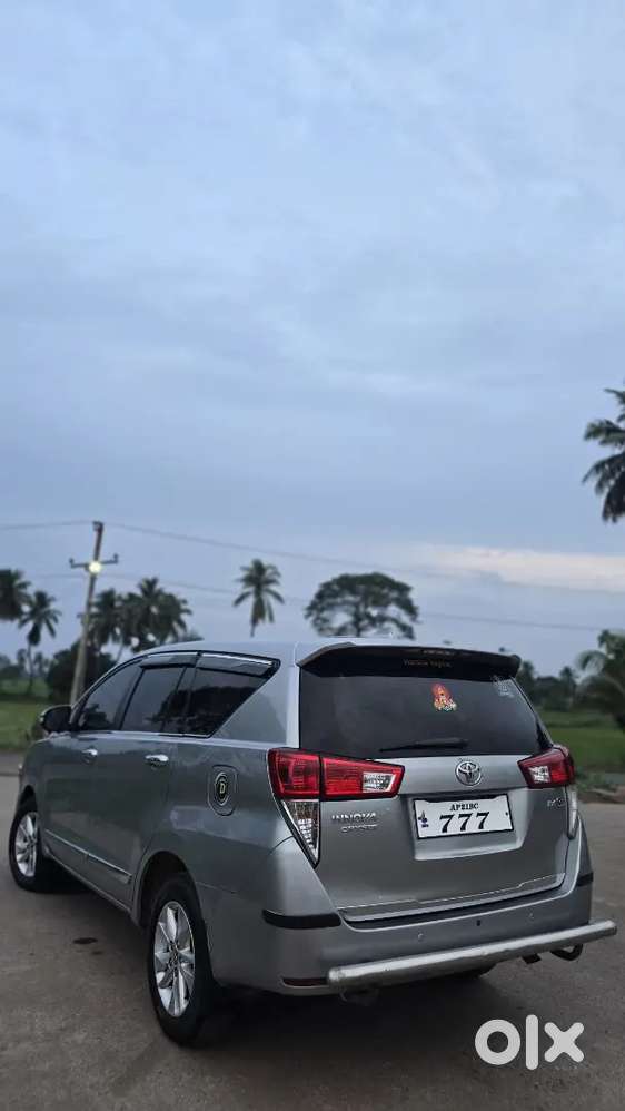 Toyota Innova Crysta 2017 Diesel Manual Second Owner