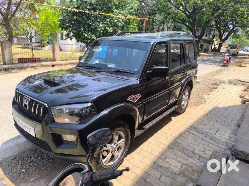 Mahindra Scorpio S10, 2015, Diesel