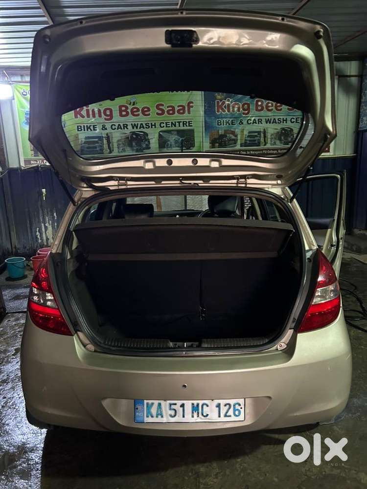 Hyundai Diesel Car 2011 Well Maintained
