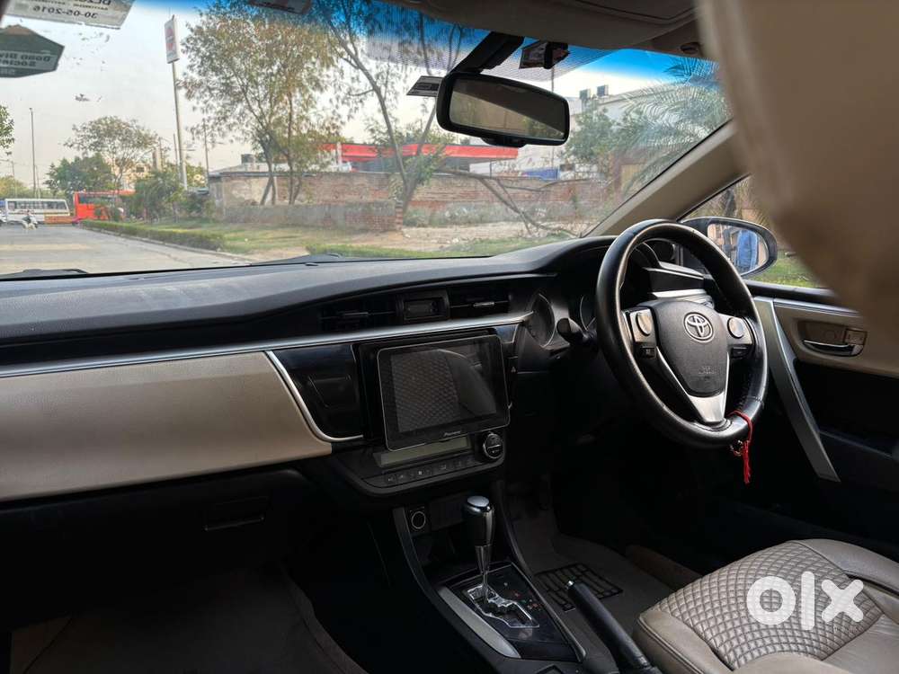 Toyota Corolla Altis [2014-2017] 1.8 G Cvt, 2016, Petrol