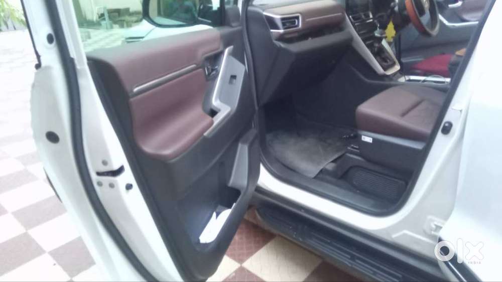 Innova Hycross Hybrid 7 Seater 3