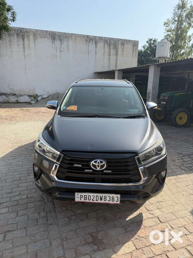 Toyota Innova Crysta Diesel 2017
