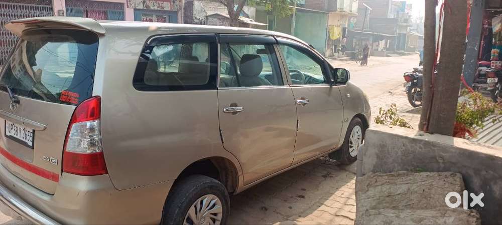 Toyota Innova 2011 Diesel Well Maintained