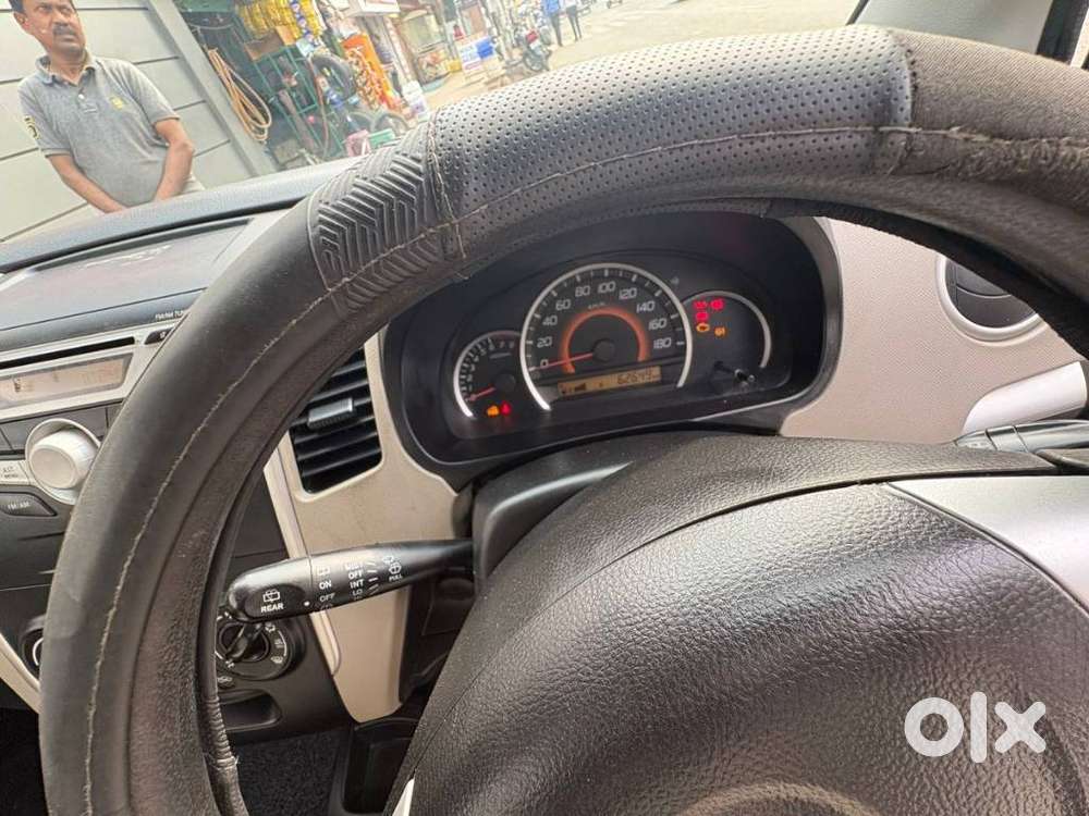 Maruti Suzuki Wagon R Vxi 1.0, 2016, Petrol