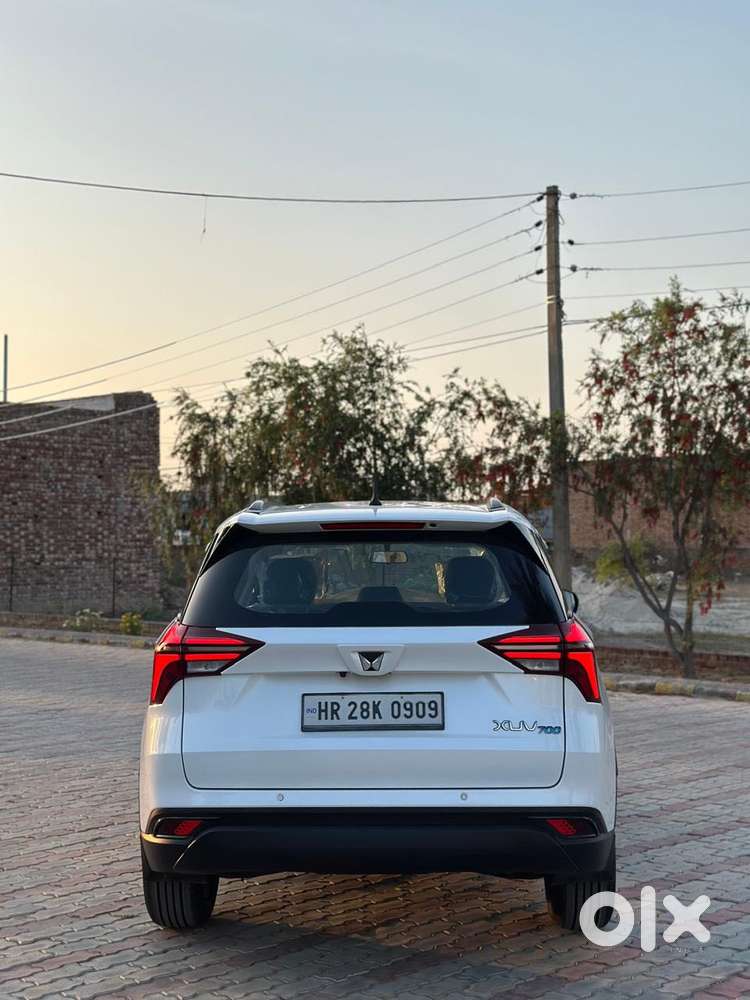 Mahindra Xuv700 2.2 Mx Diesel Mt 5 Str, 2022, Diesel