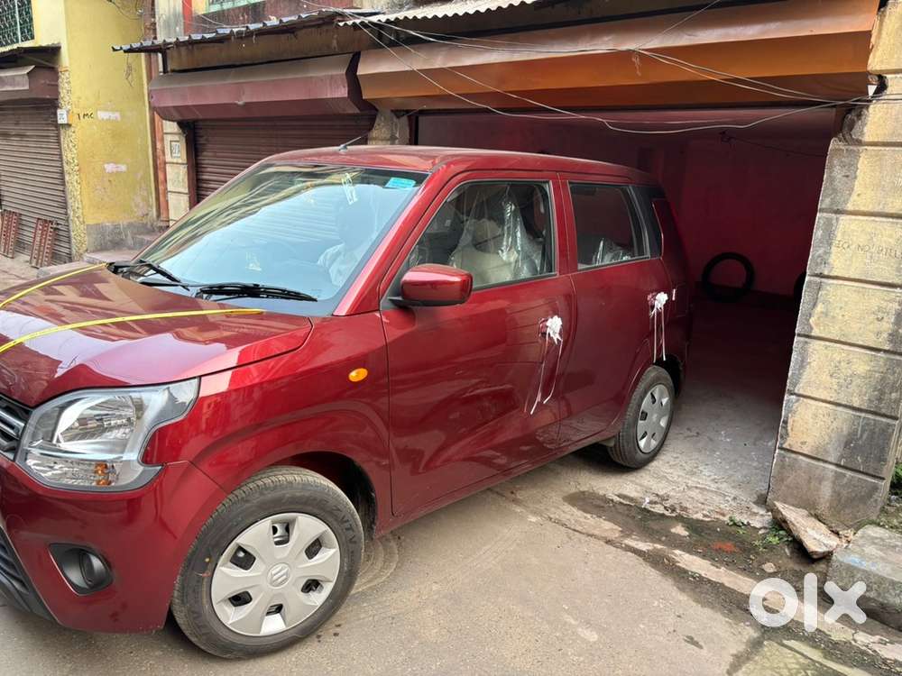 Maruti Suzuki Wagon R 2026 Petrol Life Time Tax Cherry Colour