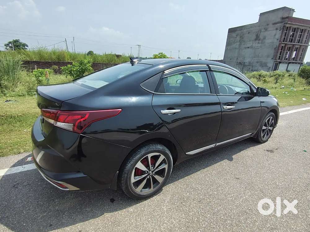 Hyundai Verna 1.5 Petrol 2022