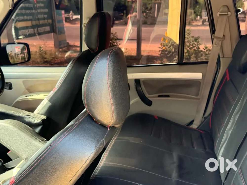 Mahindra Scorpio S10 2015