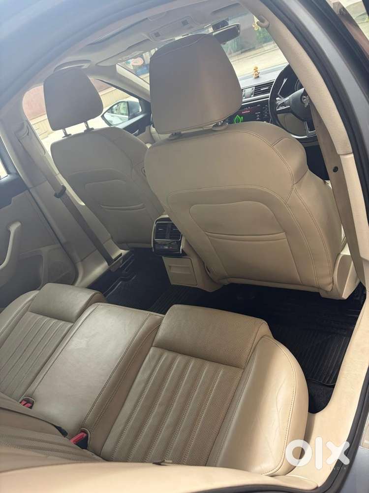 Skoda Superb Petrol 2019