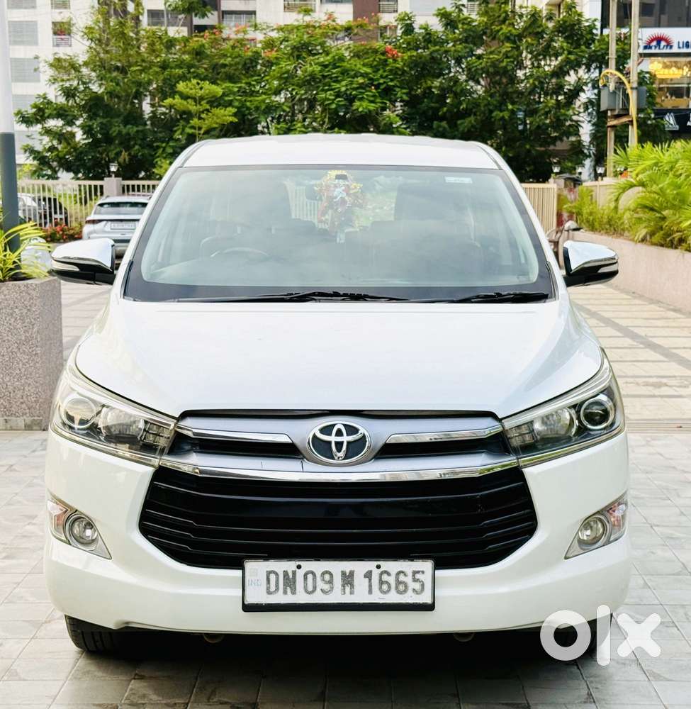 Toyota Innova Crysta 2.8z Automatic, 2017, Diesel