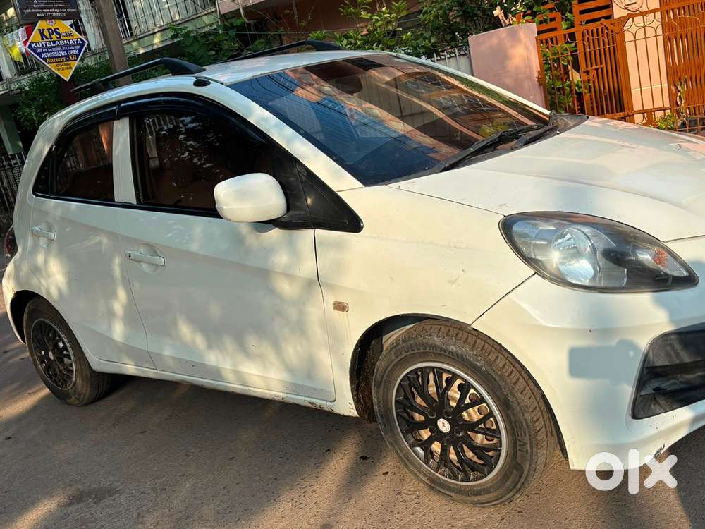 Honda Brio Petrol 80000 Km Driven