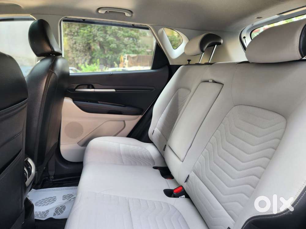 Kia Sonet Aurochs Edition 1.0 Petrol 7dct, 2023, Petrol