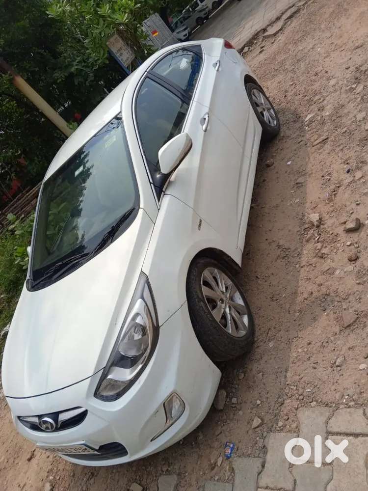 Hyundai Verna Vgt Crdi 2013 Diesel Manual