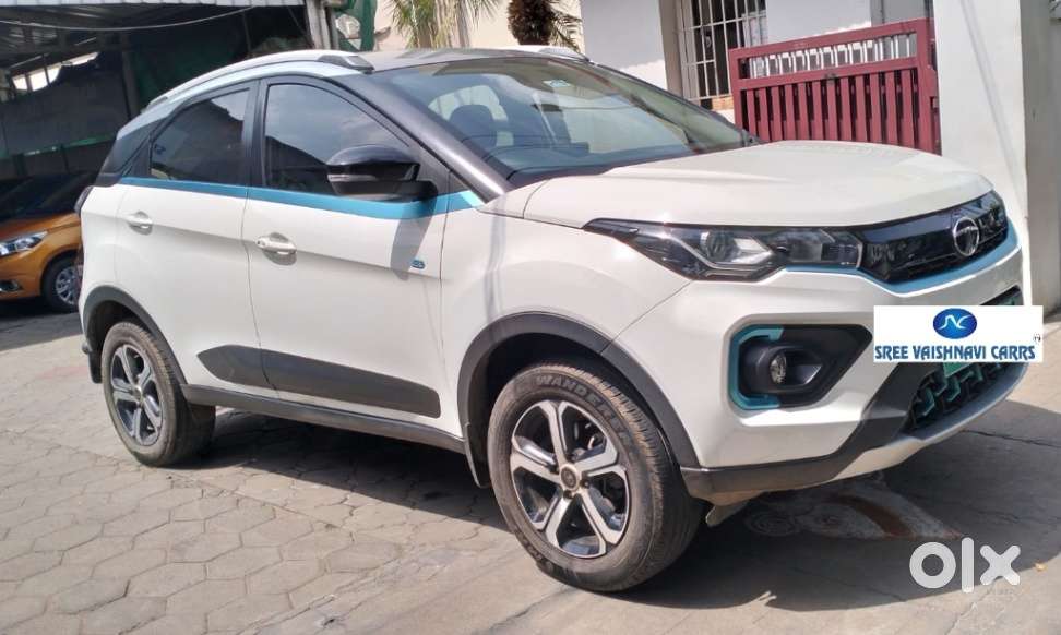 Tata Nexon EV XZ Plus, 2022, Electric - Photo 3