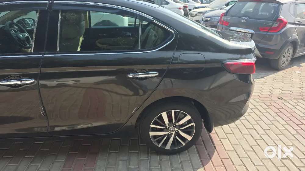 Honda City Zx 2022 Petrol 36000 Km Driven